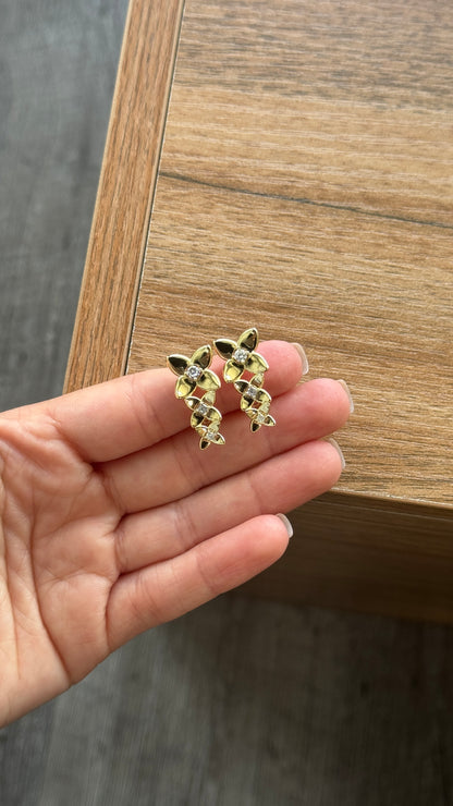 Gold Flower Earring
