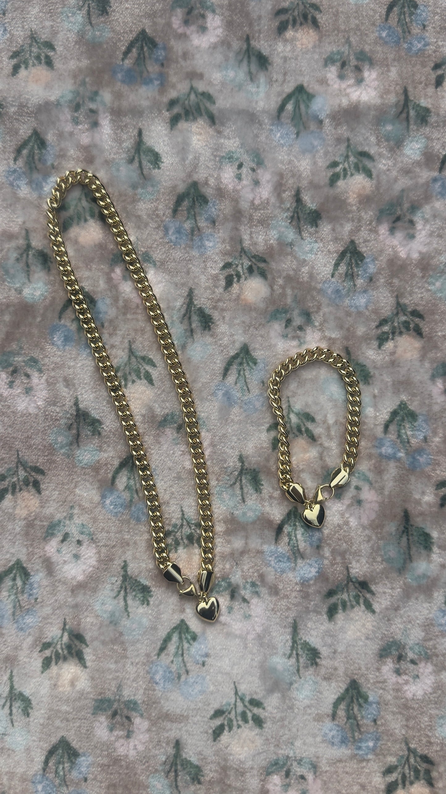 Gold Heart Chunky Necklace