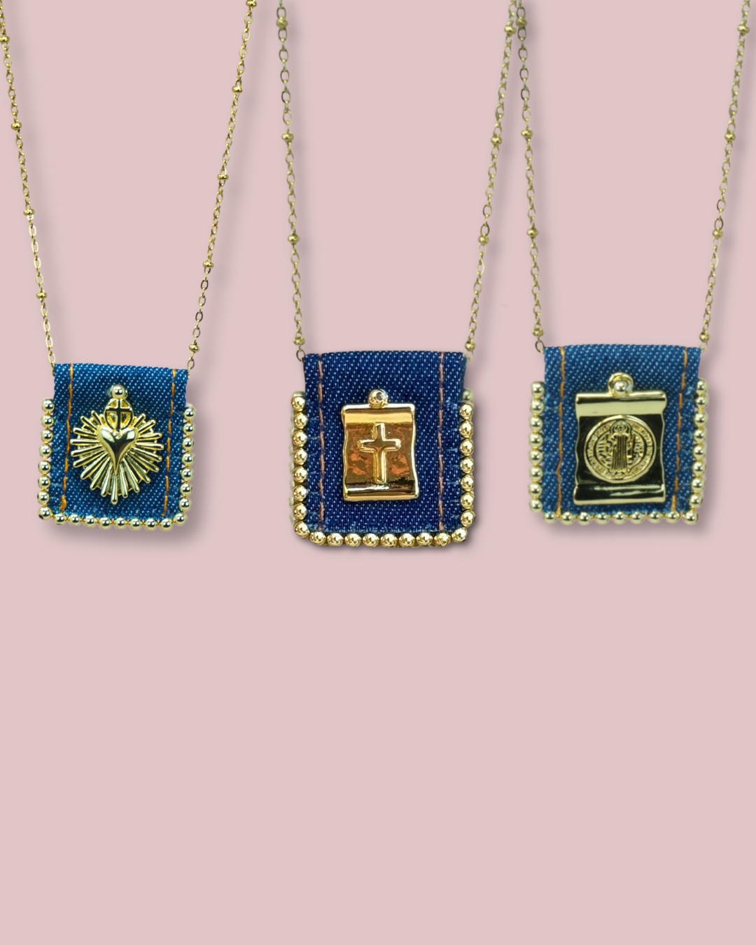 Escapulario Jean Necklace